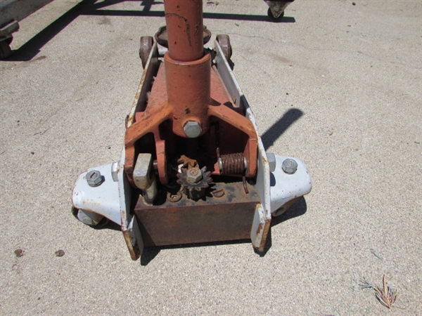 ENGINE STAND & FLOOR JACK