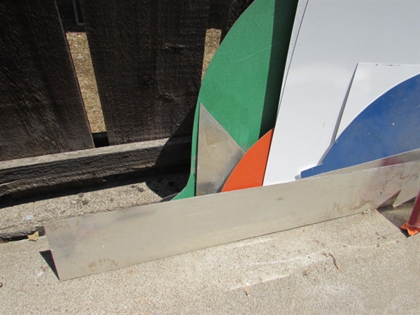 ALUMINUM PIECES & SCRAP