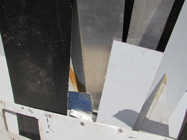 ALUMINUM PIECES & SCRAP