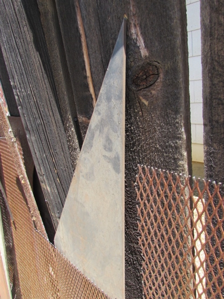 ASSORTED METAL SCRAP