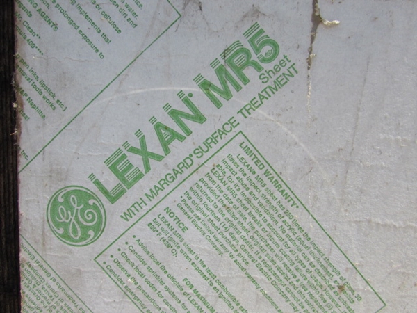 ASSORTED SCRAP SIZES OF POLYCARBONATE SHEETS