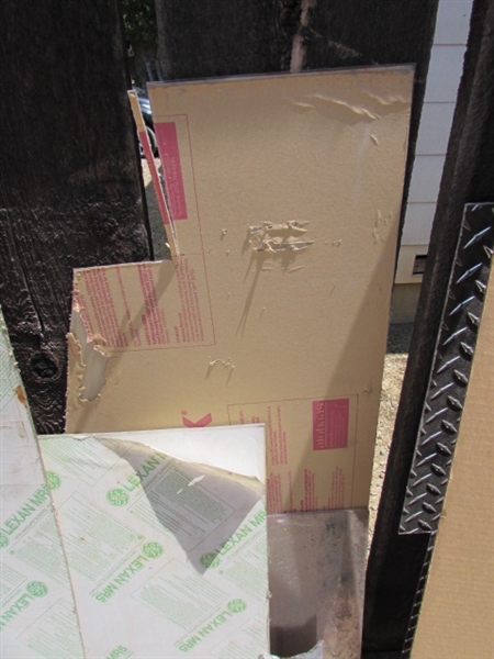 ASSORTED SCRAP SIZES OF POLYCARBONATE SHEETS