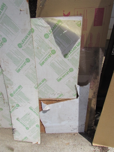 ASSORTED SCRAP SIZES OF POLYCARBONATE SHEETS