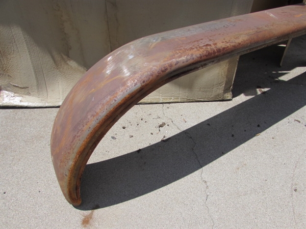 2 STEEL FENDERS FOR TANDEM AXLE TRAILER