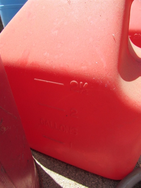 GAS CANS & PUMP NOZZLES/HOSES